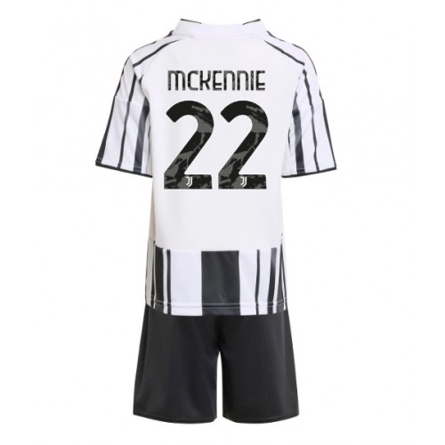 Juventus Weston McKennie #22 Hjemmebanesæt Børn 2025-26 Kortærmet (+ Korte bukser)